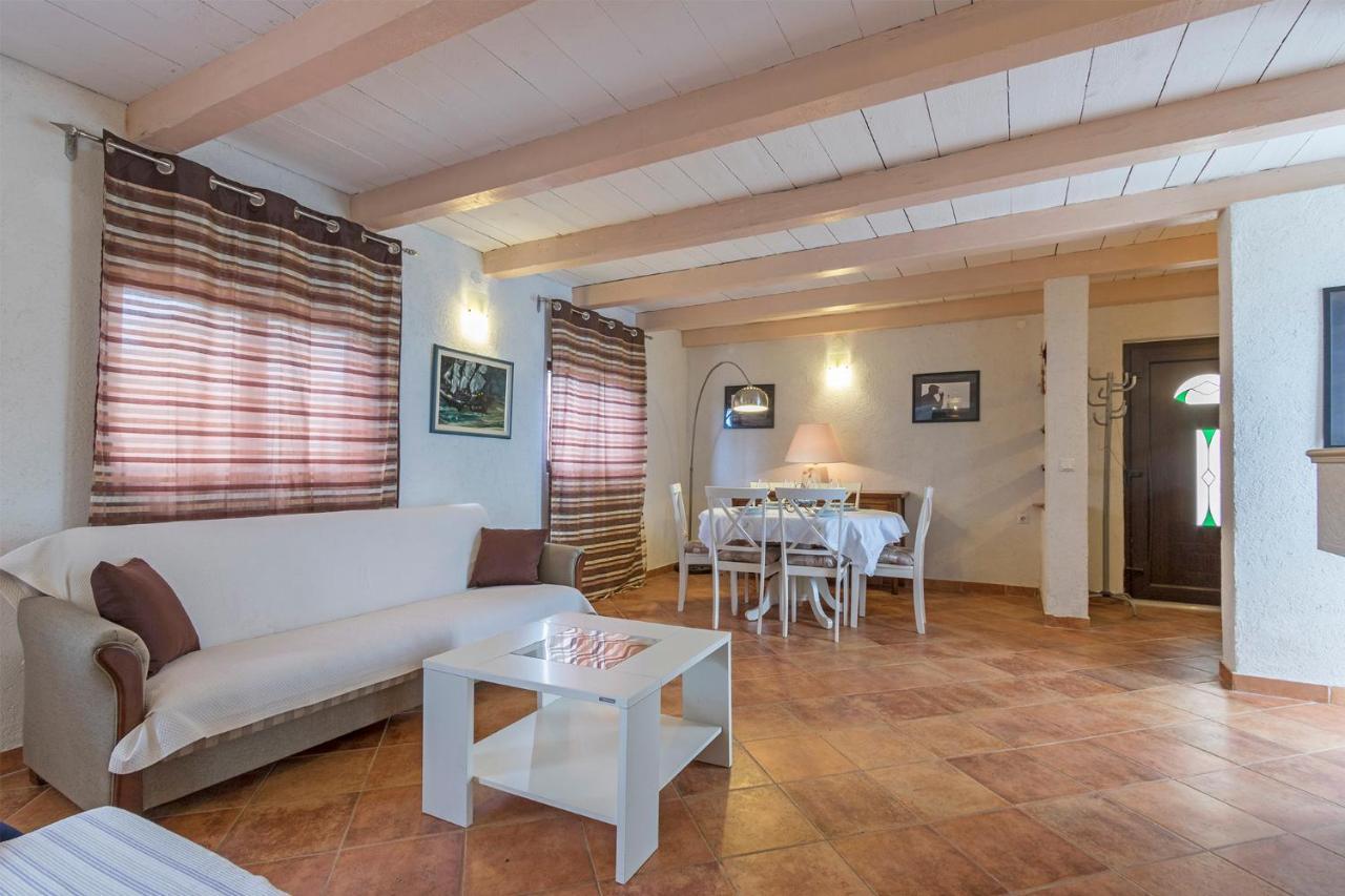 Villa Karina Tar Tar-Vabriga Εξωτερικό φωτογραφία